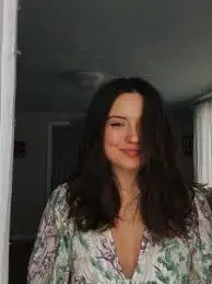 Elena R. Profile